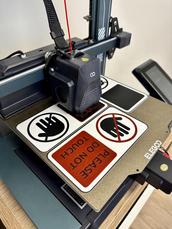 Message Please Do Not Touch