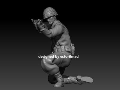 WW2 AMERICAN INFANTRYMAN CROUCHING DOWN SHOOTING