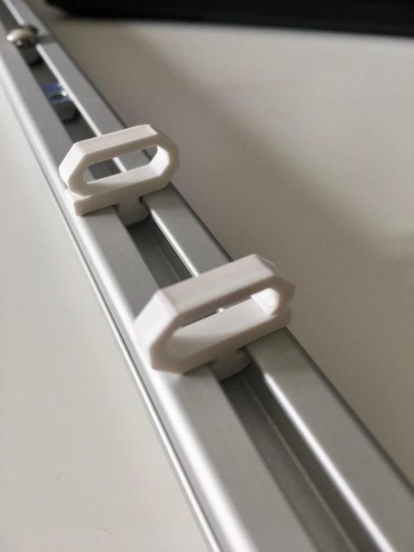 "twist in" cable clip for 2020 nut 5