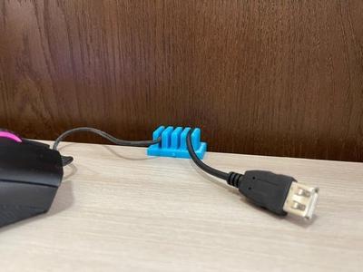 Cable holder