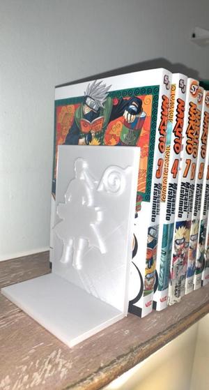 Naruto and Sasuke bookends