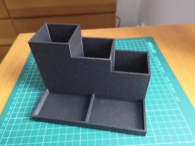 Desk tool organizer