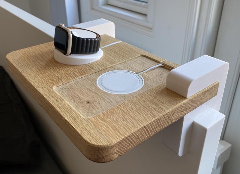 Apple Watch + iPhone charging stand