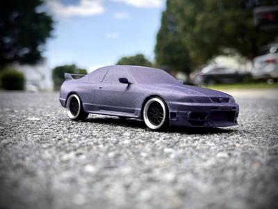 Nissan R33 GT-R : Car model! 