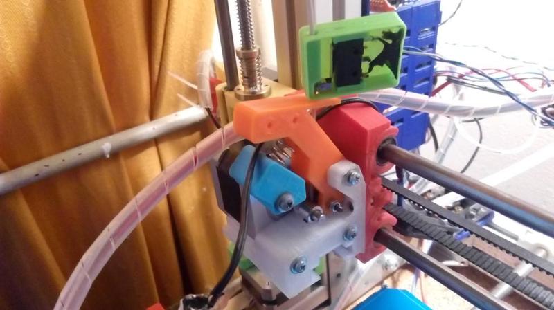 Filament pressure lever with attachment