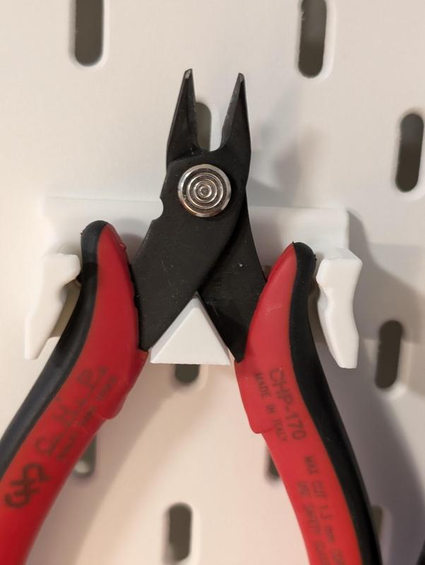 Xuron style flush cutter Ikea Skadis mount