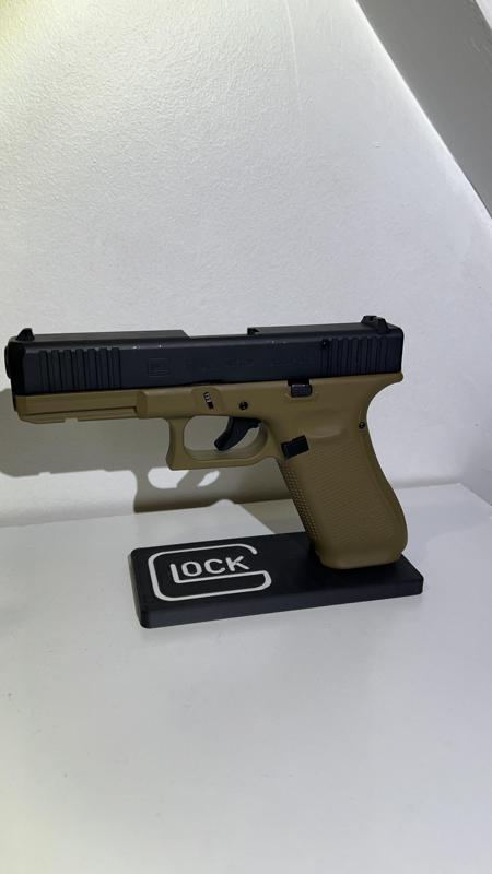 Glock 17 PAK support