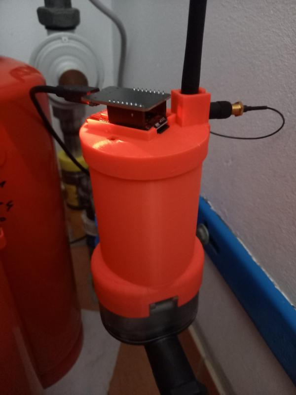 HOLDER ESP32 CAM + ANTENNA FOR DIGITAL WATERMETER AXIOMA QALCOSONIC W1 FOR AI ON THE EDGE FOR HOME ASSISTANT