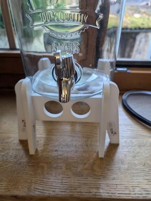 Support fontaine à eau à assembler