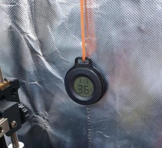 Thermo-hygrometer rope holder