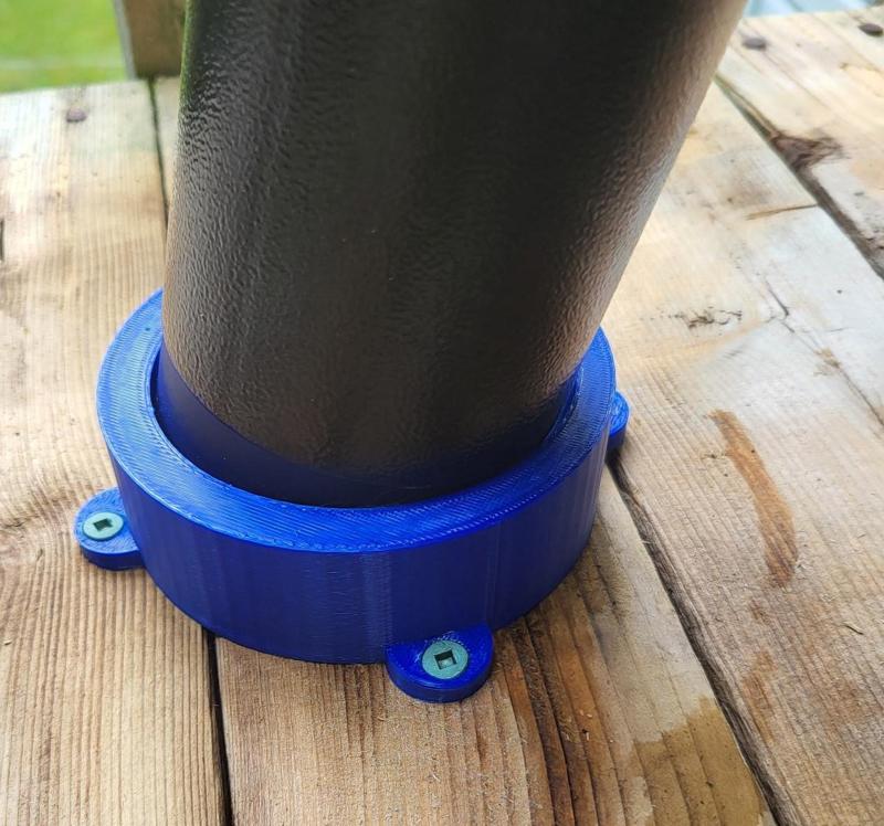 Traeger Pro 575 Leg Holder