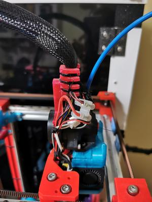 Nema 14 clamp with cable guide