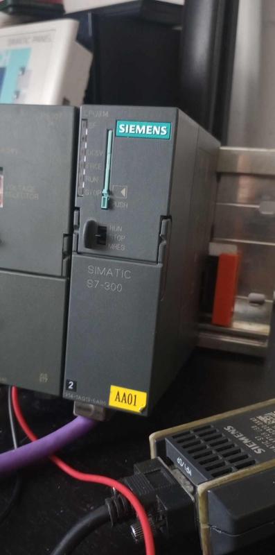 Pin Securing Cap for SIMATIC S7-300, Bus Connector (6ES7390-0AA00-0AA0)