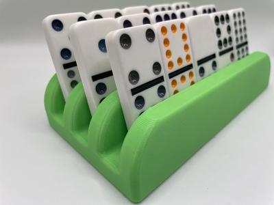 Dominos Holder