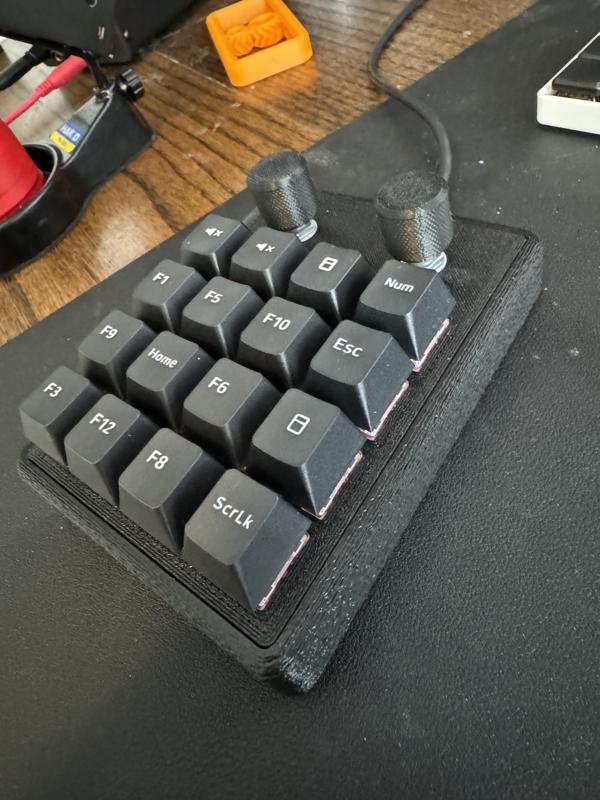 Macropad - 4x4 - 2 Rotary Encoders