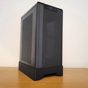 NR200 / NR200P Vertical Stand