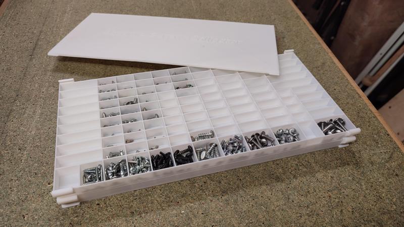 Expandable screw organizer/storage tray