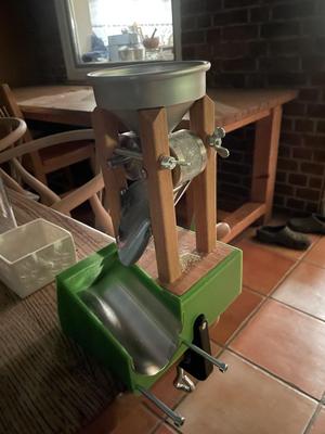 Ablauf für Kornquetsche (Eschenfelder)