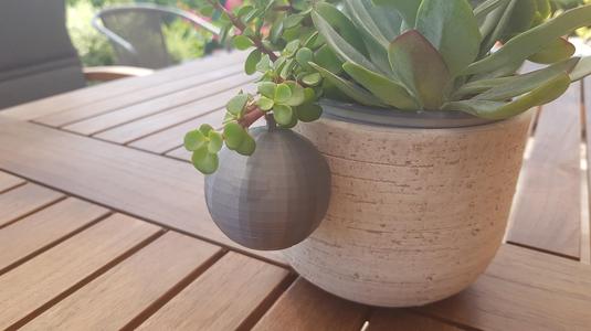 falešné vosí hnízdo odpuzuje vosy