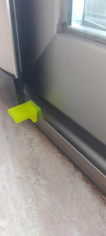 Tope anti-apertura mosquitera