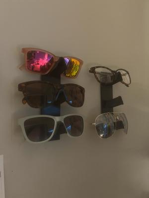 Wall Mount Glasses Holder