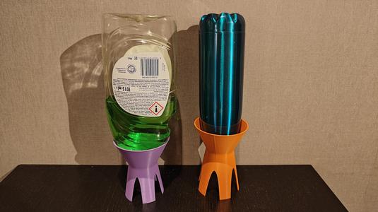 Universal bottle stand