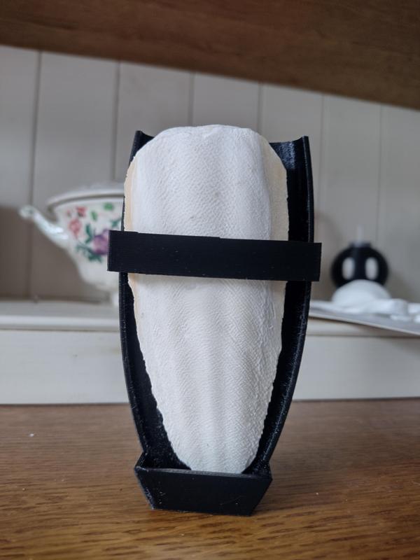 Cuttlefish bone holder