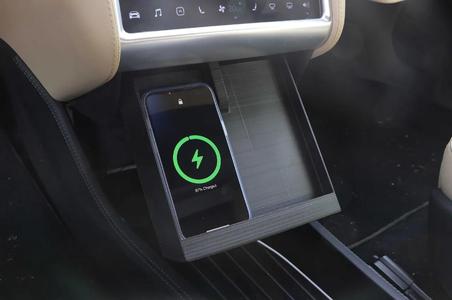 Tesla Model S Phone Holder/Charger   