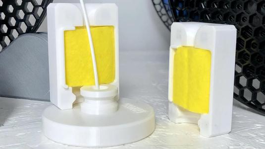 Filament Feeder with Attached Filter   