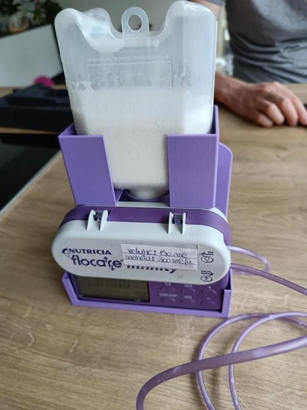 Holder for Flocare Infinity feeding pump & bottle   