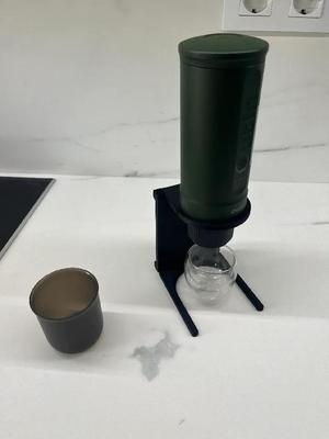 Soporte Plegable para Cafetera Portátil Outin   