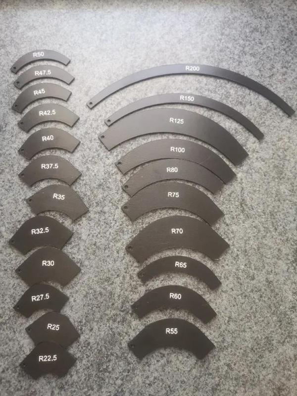 Radiuslehren in verschiedenen Größen   