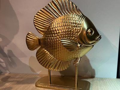 Discus fish design figurine