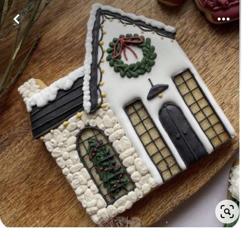CHRISTMAS  HOUSE COOKIE CUTTER