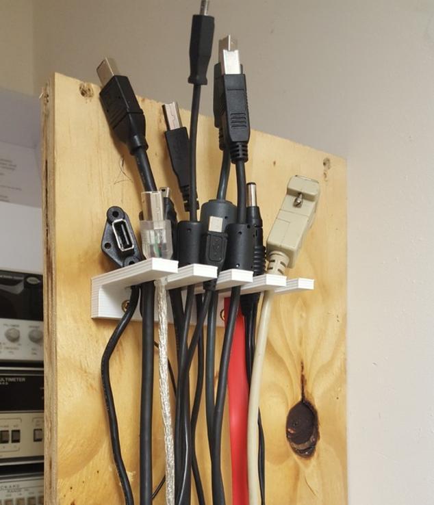 Cable organizer