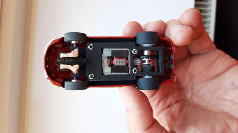 adjustable slot car chassis