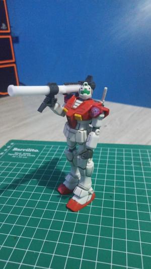 hyper bazooka Mobile suit in action