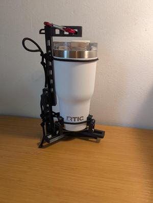 Universal tumbler holder