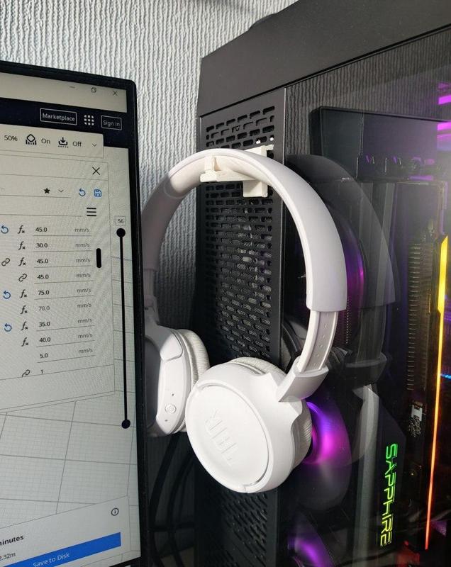 Thermaltake The Tower 100 Headphone holder hook