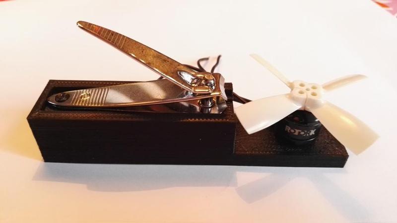 Doinker propeller cutter