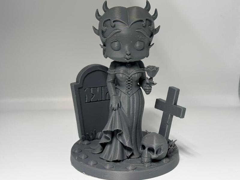 Mini diorama Betty Boop in cemetery