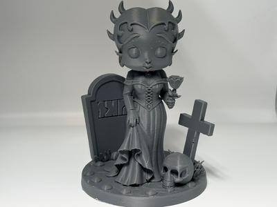 Mini diorama Betty Boop in cemetery
