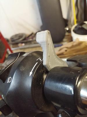 Suzuki Choke Lever