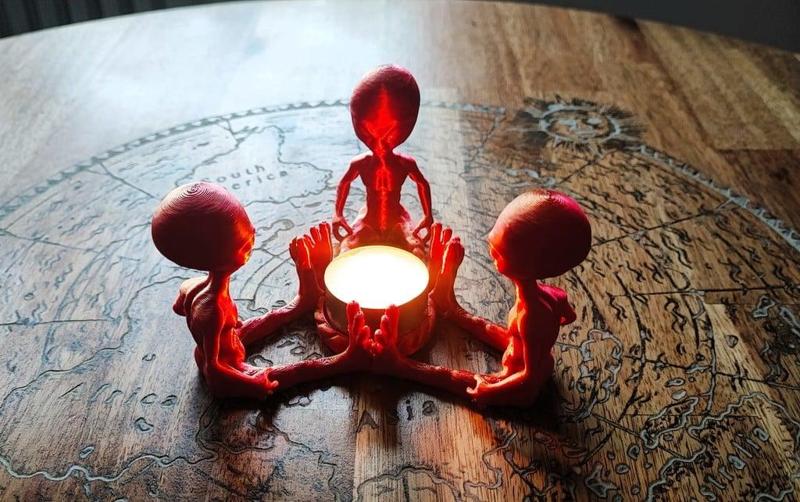 Alien - Tealight Holder