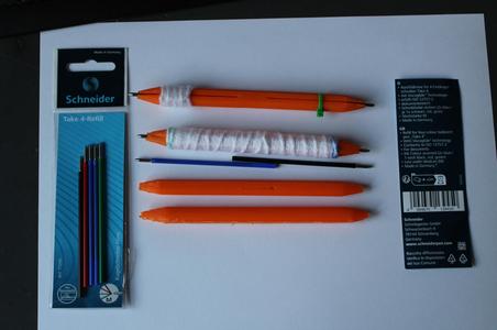 Dual ended pen for Schneider Take 4 refils, or for one such refil and a graphite pencil lead