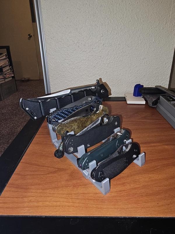 Knife Display Stand
