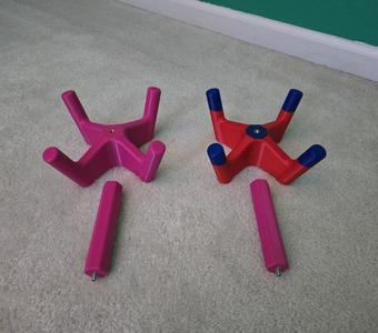 Tripod-Mounted Wig Head Holder