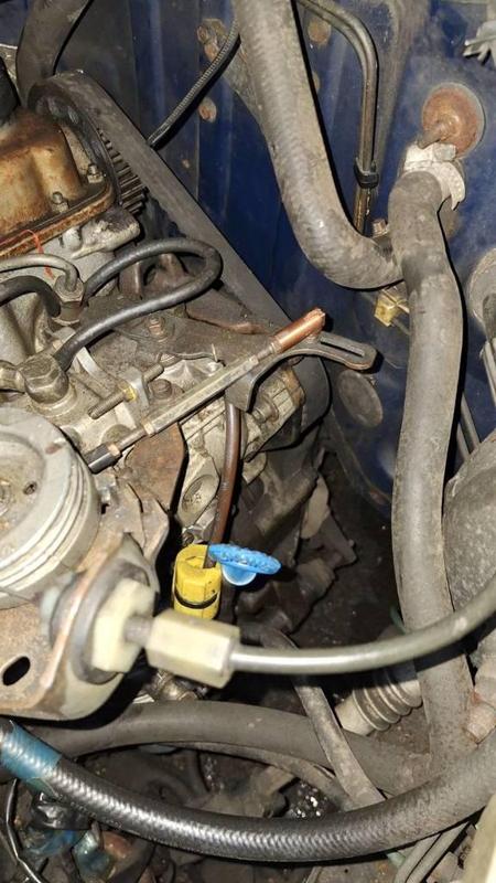 Volvo 740 throttle rod connector