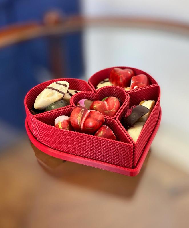 Heart Coregrid - Valentine Desk Organiser by Lunfardo