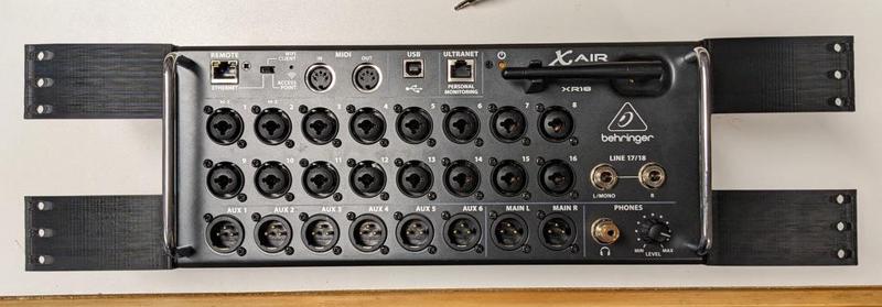 Behringer XAir XR18 Rack ears